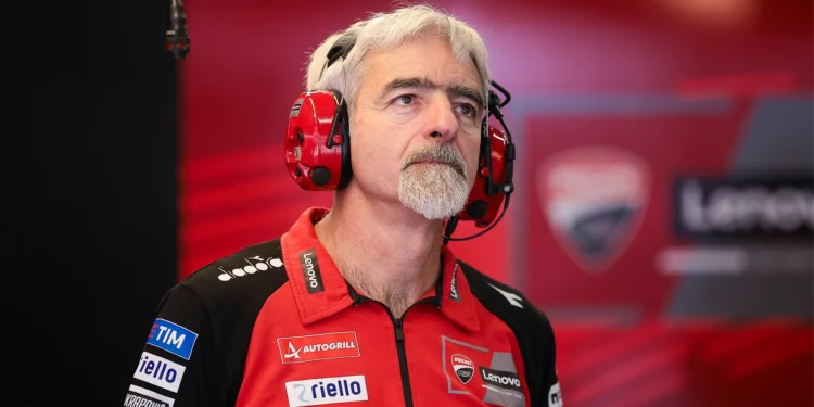 O Terramoto do MotoGP: Gigi Dall’Igna Revela Que a Mudança Para Pneus Pirelli Vai Redefinir as Corridas em 2027!