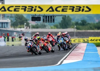 Superbike Showdown: Horários Imperdíveis de Magny-Cours Revelados para um Fim de Semana Emocionante!