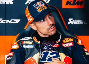 Maverick Viñales luta contra a dor no emocionante regresso ao MotoGP em Barcelona-Catalunha