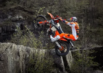 KTM confrontada com contradições entre declarações e resultados