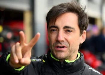 Pablo Nieto Revela Verdades Chocantes Sobre as Dificuldades da Aprilia e a Influência Crescente de Valentino Rossi!