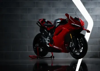 Vídeo: Apresentação da nova Panigale V4 R – Um novo capítulo na saga que define o ADN de competição