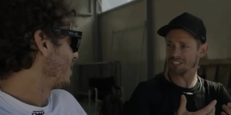 VÍDEO – De Rivais Amargos a Aliados Improváveis: Rossi e Stoner Transformam a História do MotoGP na VR46 Academy