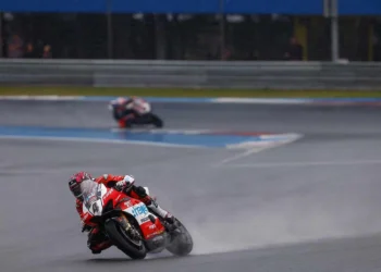 Scott Redding Protagoniza um Regresso Emocionante Para Vencer a Corrida 3 em Assen no BSB!