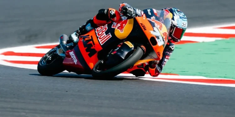 Valentin Perrone Bate Recordes com Pole Position Surpreendente no Grande Prémio de Moto3 de San Marino!