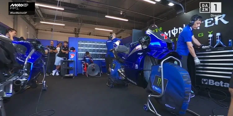 Estreia do V4 da Yamaha em Misano: Velocidade Promissora, mas Fiabilidade em Causa!