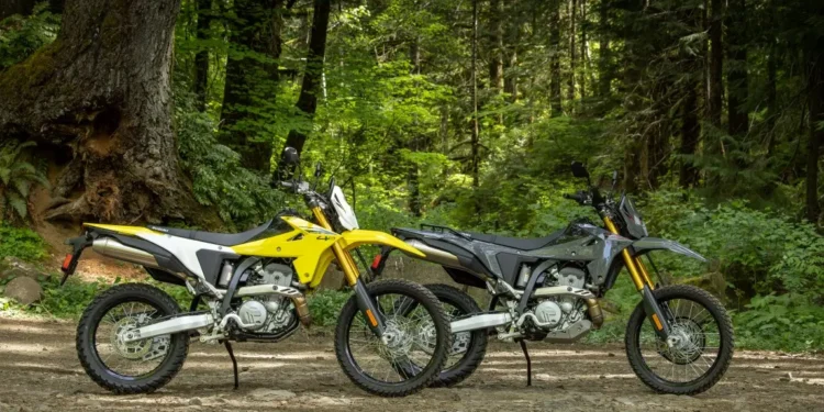 Novidades da Suzuki no Salone Auto Torino deste ano: DR-Z4S e a DR-Z4SM em estreia