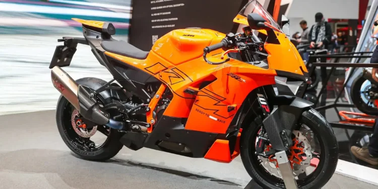 KTM 990 RC R 2026: Os detalhes da nova referência supersport de estrada