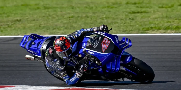 Rins Lança Controvérsia: Será o Novo V4 da Yamaha a Revolução que o MotoGP Precisa?