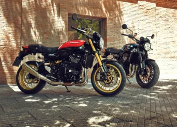 Kawasaki Z900RS 2026: A lenda renasce com mais tecnologia e alma