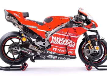 A Ducati Desmosedici GP19 de Andrea Dovizioso, que fez Marc Márquez «tremer» vai a leilão