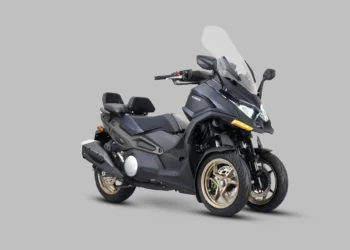 A nova scooter de três rodas KYMCO CV3 575 redefine o conceito de mobilidade desportiva