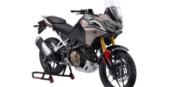 TVS completa a família Apache com a nova RTX 300 Adventure