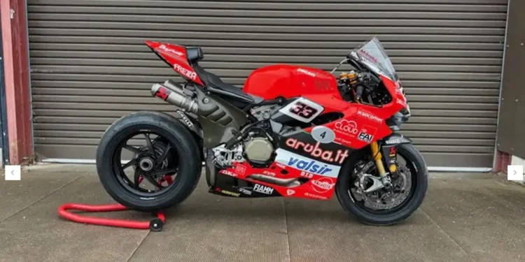 A Ducati que fez história com Marco Melandri vai a leilão no Classic Motor Show