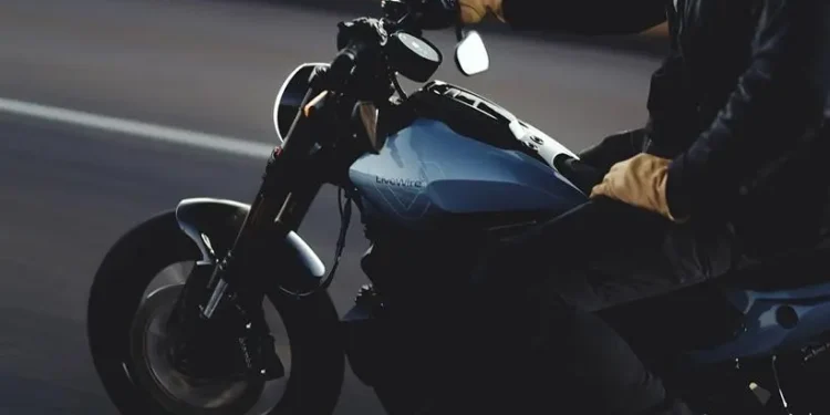 Livewire apresenta elétricas de carga ultrarrápida com novo conceito Alpinista Corsa