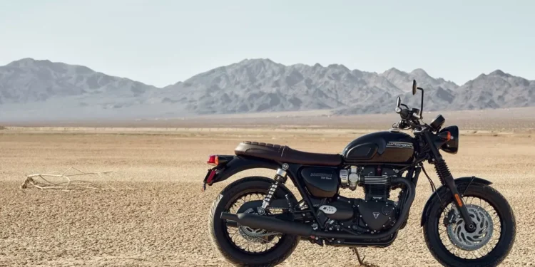 Triumph prepara a nova Bonneville 350 para rivalizar com a Royal Enfield