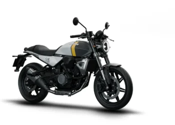 Moto Morini 3 ½ Sport regressa em 2026 com espírito clássico e engenharia moderna