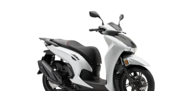 Honda SH350i 2026 traz renovação urbana e nova identidade cromática
