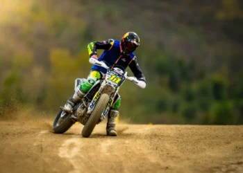 Diogo Moreira assina a ‘pole position’, Valentino Rossi domina a Sprint nos ‘100 km dei Campioni’