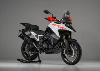 TRK 602 X renova a entrada da Benelli no universo crossover