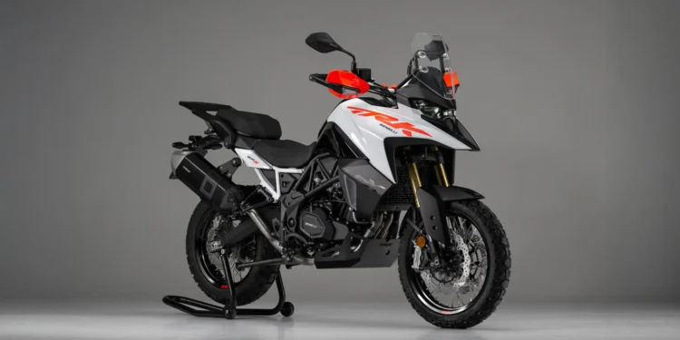 TRK 602 X renova a entrada da Benelli no universo crossover