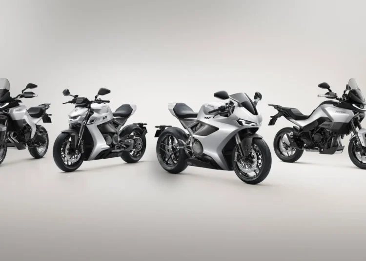 A Norton esteve em destaque na EICMA 2025 com quatro novos modelos