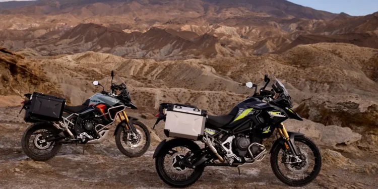 Triumph versões especiais: Tiger Alpine Edition e Desert Edition chegam com melhorias e com vertentes mais extremas