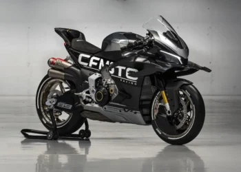 CFMoto V4 SR-RR: A superdesportiva chinesa super avançada que ultrapassa os 210cv e estreia aerodinâmica ativa