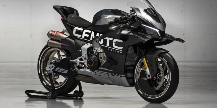 CFMoto V4 SR-RR: A superdesportiva chinesa super avançada que ultrapassa os 210cv e estreia aerodinâmica ativa