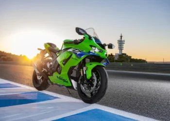 Kawasaki Ninja ZX-10R 2026: A nova geração da supersport que eleva os limites