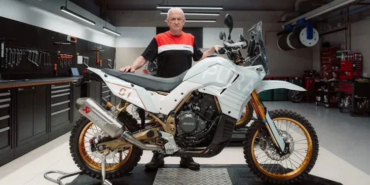 Yamaha Ténéré 700 Pura 01: A visão extrema de Ramón Forcada para transformar a T7 numa máquina de rali pura