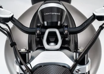 Interpretação britânica de exclusividade e força bruta: conheça a Langen Lightspeed