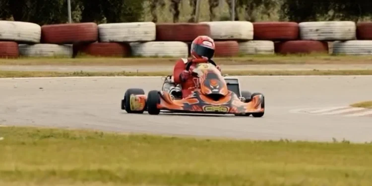 VÍDEO – Marc Márquez troca duas rodas por quatro: treino de kart acelera o processo de recuperação antes dos testes de MotoGP