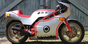 Bimota SB3: Uma cápsula do tempo italiana vendida por 18 888 euros após leilão histórico