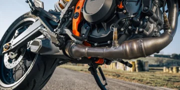 KTM volta a convocar recall para a gama 390: Mola do descanso lateral obriga a nova intervenção