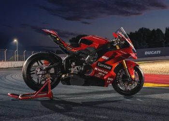 Ducati celebra o título de Marc Márquez e apresenta a exclusiva Panigale V4 Márquez 2025 World Champion Replica