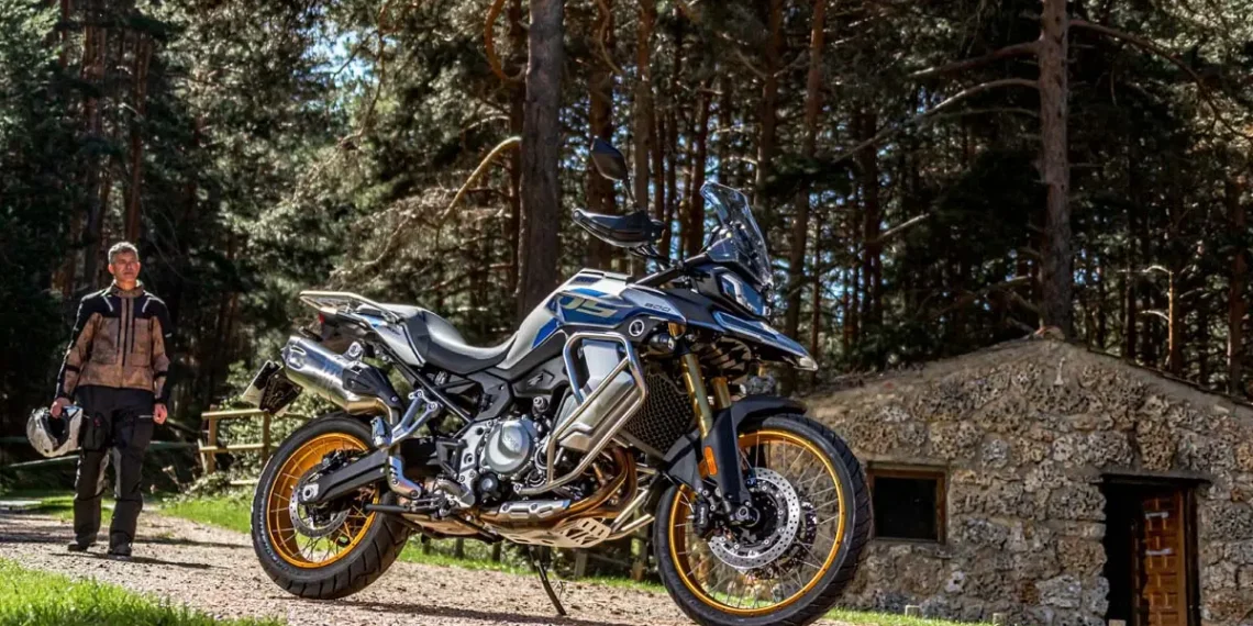 Voge 900DSX MY2025: como a trail chinesa conquistou a Península Ibérica e se tornou um fenómeno de vendas