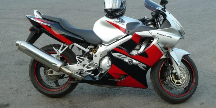 Honda CBR600F, F4 e F4i: A supersport que marcou gerações e desapareceu em 2006 na Europa