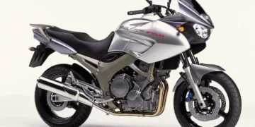 Yamaha TDM850 / TDM900 (1991–2011): A moto que nasceu antes do seu tempo