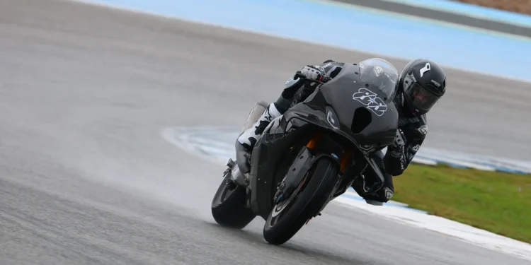 SBK em Jerez (dia 2): Oliveira a manter-se firme num teste ultra-competitivo que acabou com Bulega no topo