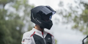 LS2 STORM III: Capacete touring-urbano pensado para o dia a dia e longas viagens