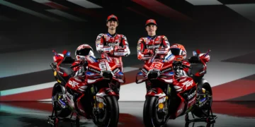 Ducati revela as GP26 para Márquez e Bagnaia: um século de excelência nas corridas!