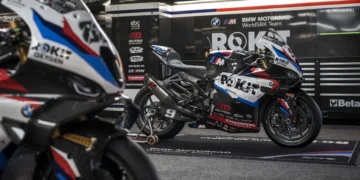 Nicolo Bulega conclui na frente o teste de Portimão, no meio da ‘tempestade’. A aposta estratégica da BMW compensou?