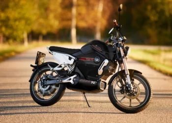 Mercado europeu abranda, Brasil acelera: Dois caminhos opostos nas motos elétricas em 2025