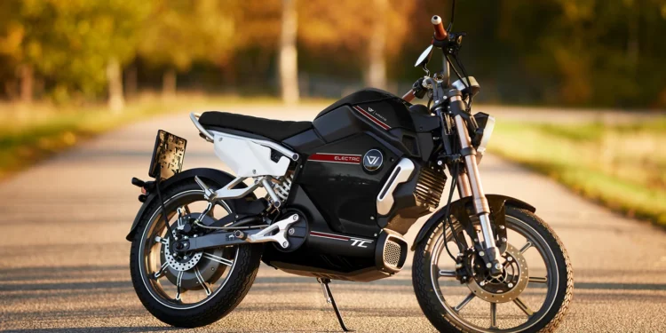 Mercado europeu abranda, Brasil acelera: dois caminhos opostos nas motos elétricas em 2025