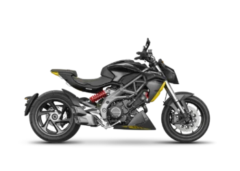 Cyclone RA1000: A muscle bike chinesa que entra em cena sem pedir licença, mas chegada à Europa é ainda incógnita