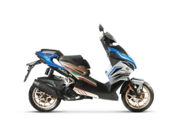 FB Mondial Imola 125: Uma scooter com estilo racing dos anos 90 a pensar na mobilidade em cidade