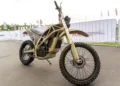 Kalashnikov explora novos caminhos no mundo das motos com soluções utilitárias fora do comum