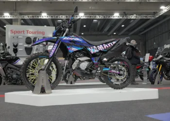 Yamaha WR125R 2026: a aventura jovem com ADN dos anos 90