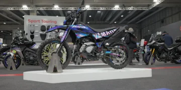 Yamaha WR125R 2026: a aventura jovem com ADN dos anos 90